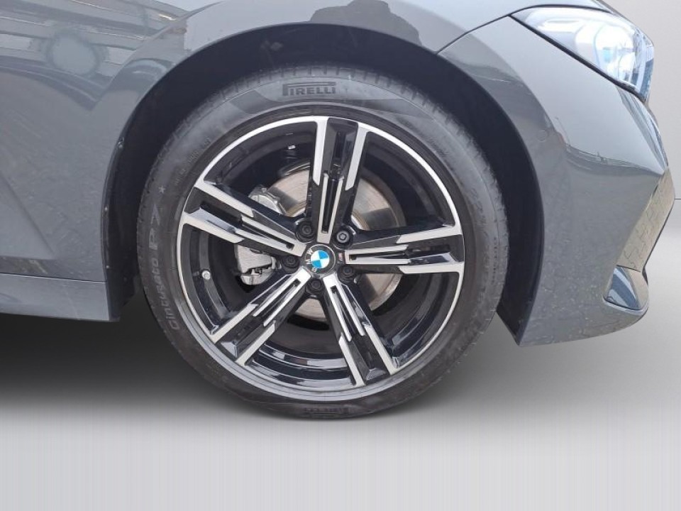 BMW Seria 3 320d xDrive - foto 10