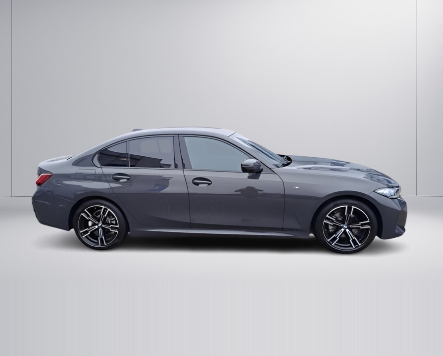 BMW Seria 3 320d xDrive (2)