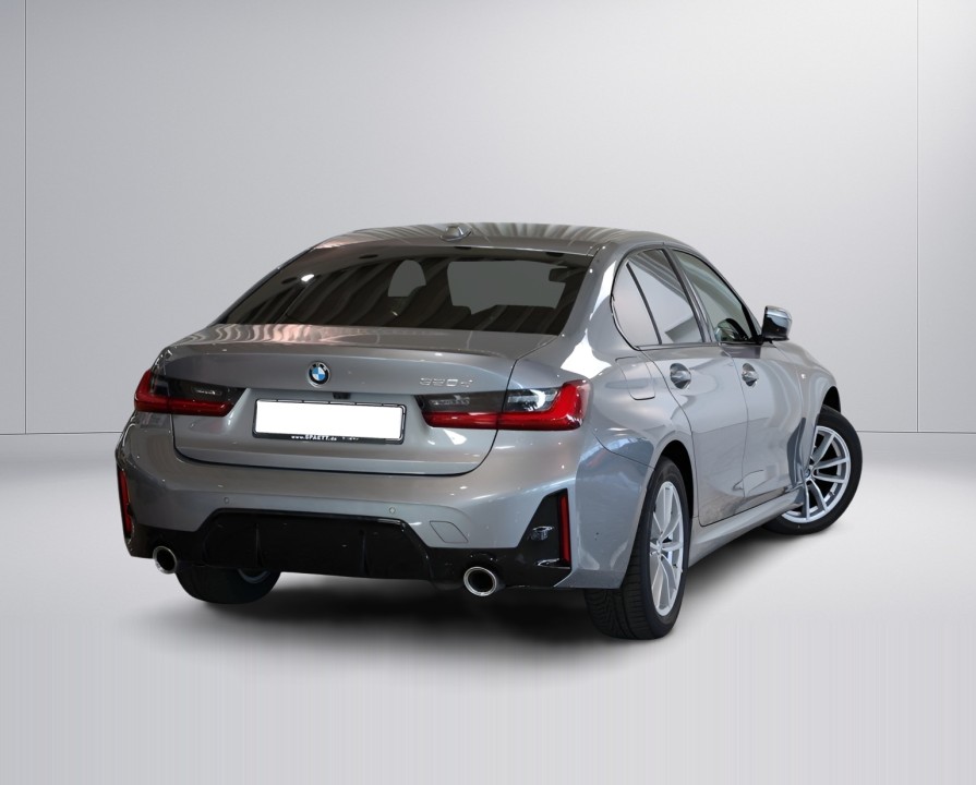 BMW Seria 3 320d (3)