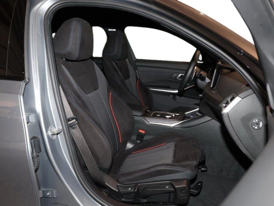 BMW Seria 3 320d (4)