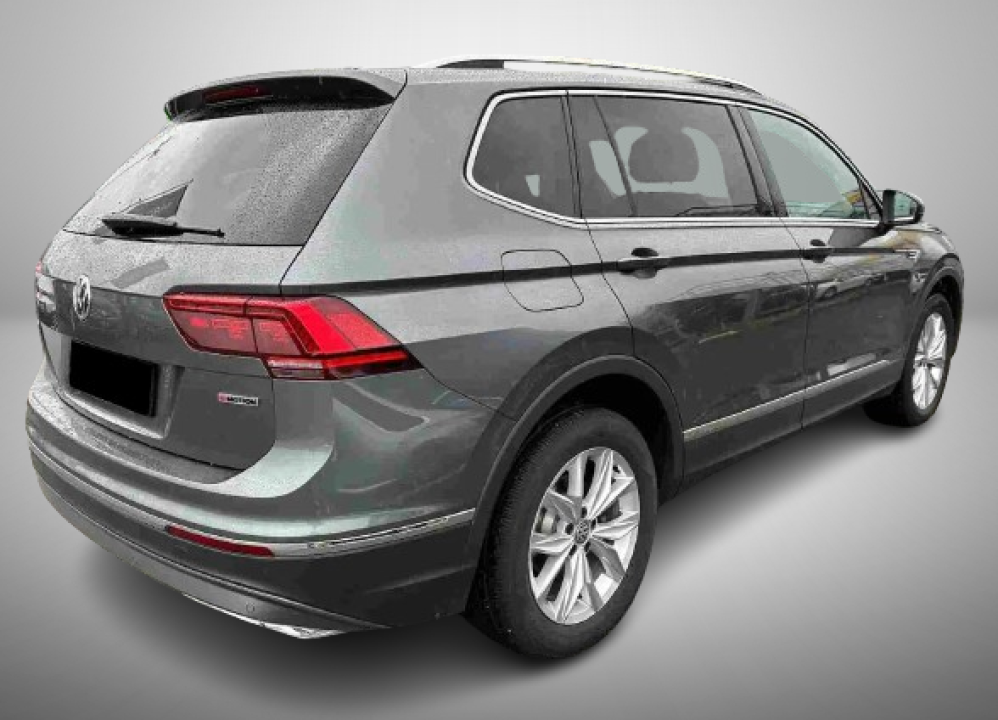 Volkswagen Tiguan Allspace 2.0TDI DSG 4MOTION Highline (4)