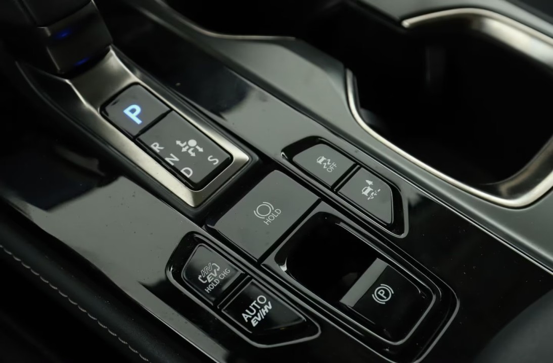 Lexus Seria NX 450h+ - foto 24