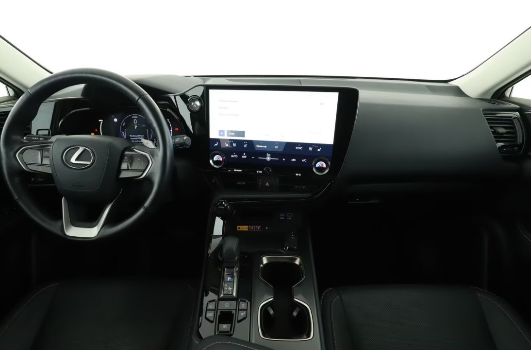 Lexus Seria NX 450h+ - foto 13