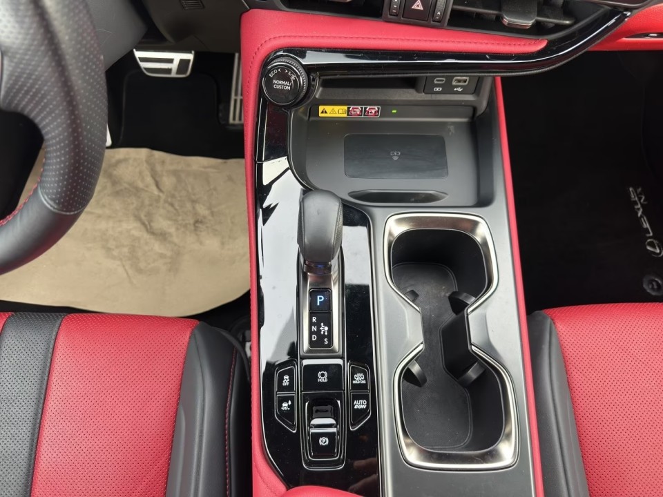 Lexus Seria NX 450h+ F-Sport - foto 15