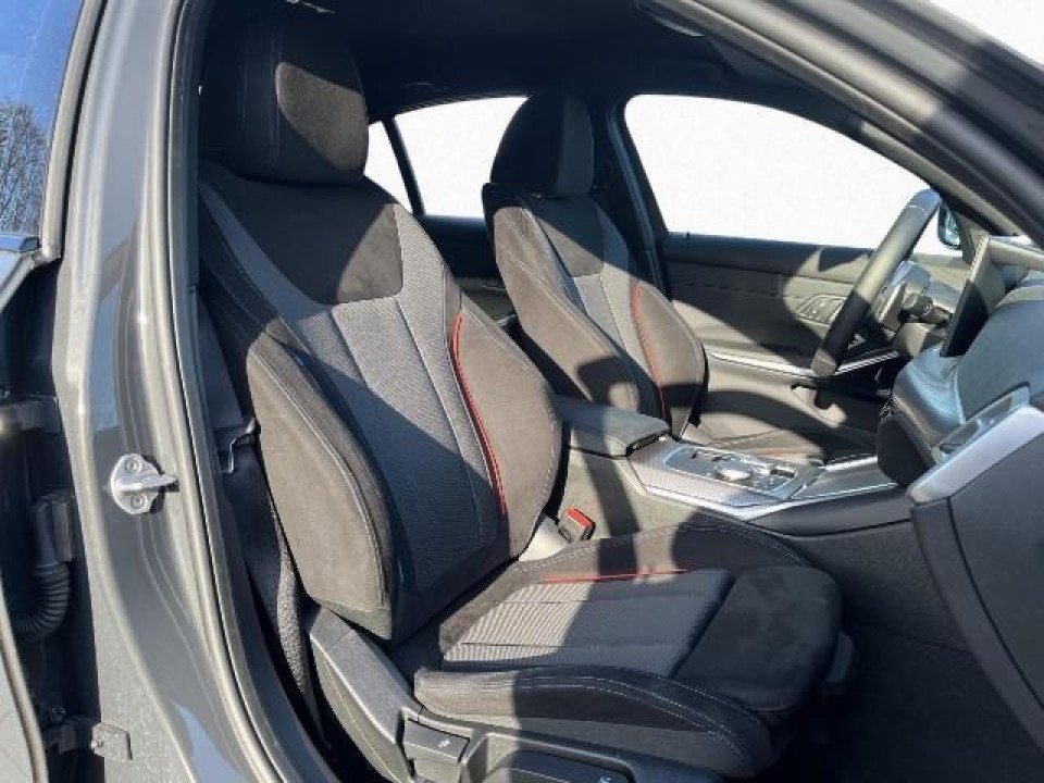 BMW Seria 3 320d xDrive - foto 9