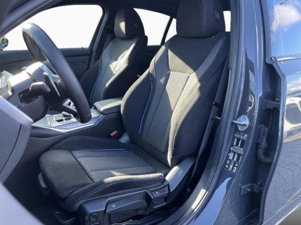 BMW Seria 3 320d xDrive - foto 8