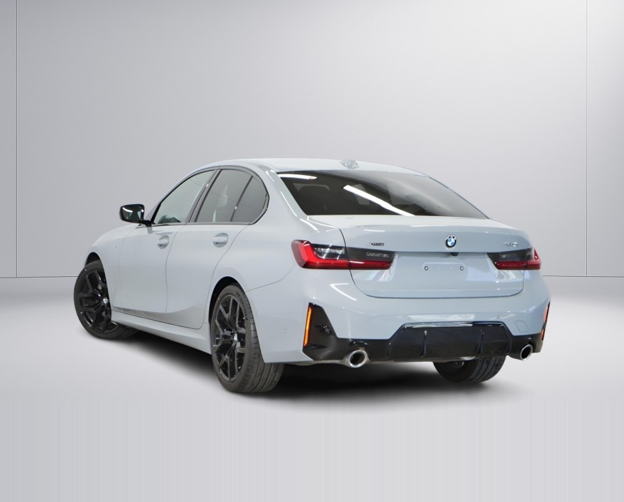 BMW Seria 3 320i xDrive (3)