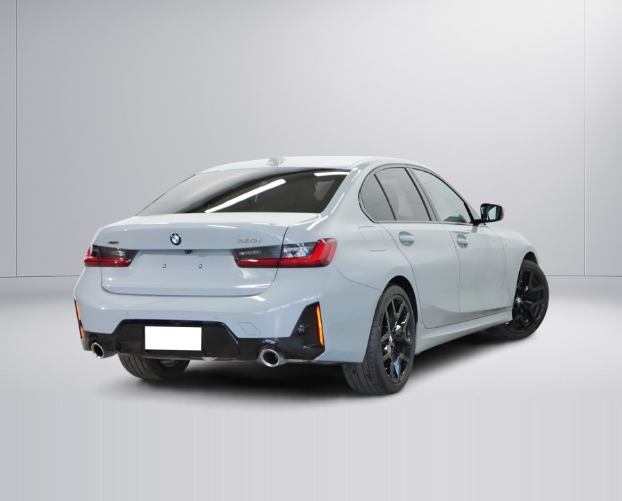 BMW Seria 3 320i xDrive (2)