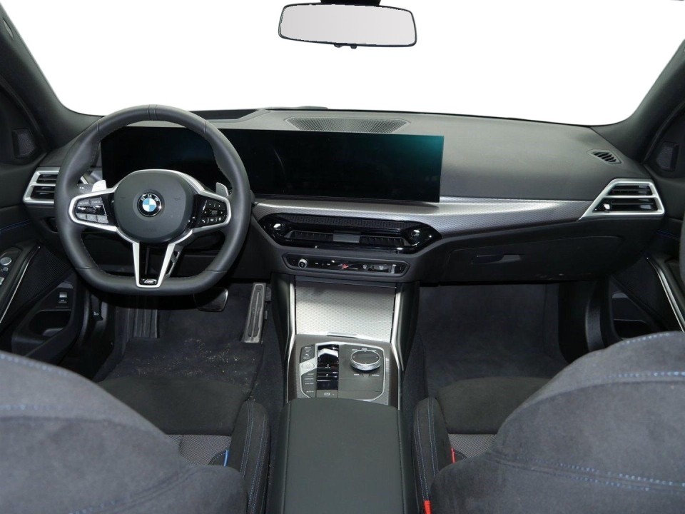 BMW Seria 3 320i xDrive (5)