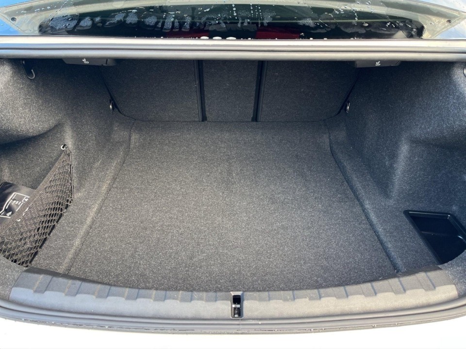 BMW Seria 3 320i xDrive - foto 12