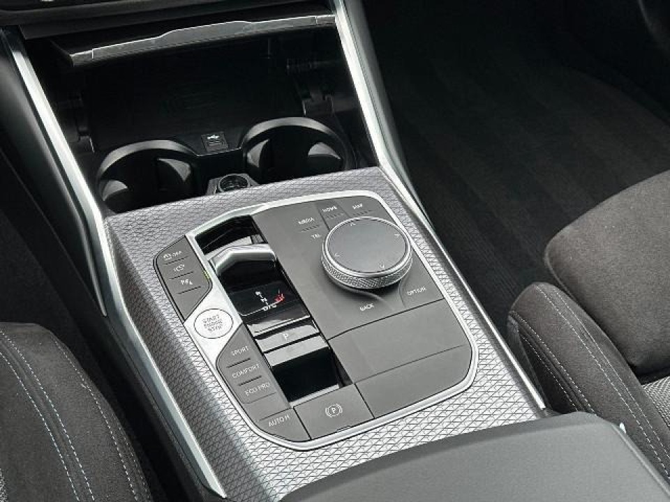 BMW Seria 3 320d xDrive - foto 7