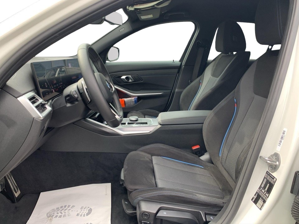 BMW Seria 3 320i - foto 9