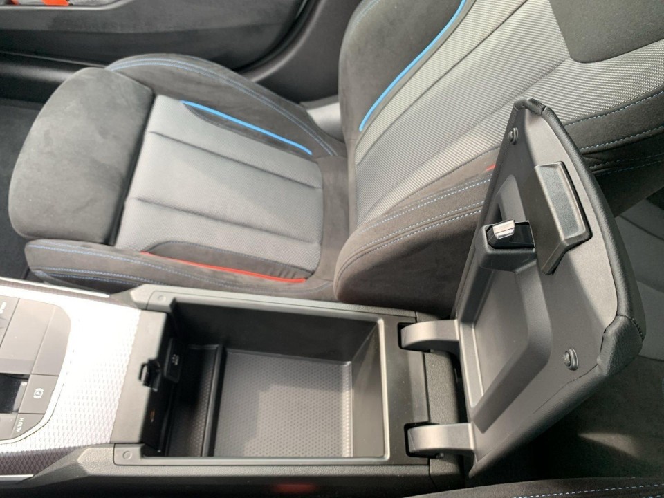 BMW Seria 3 320i - foto 22