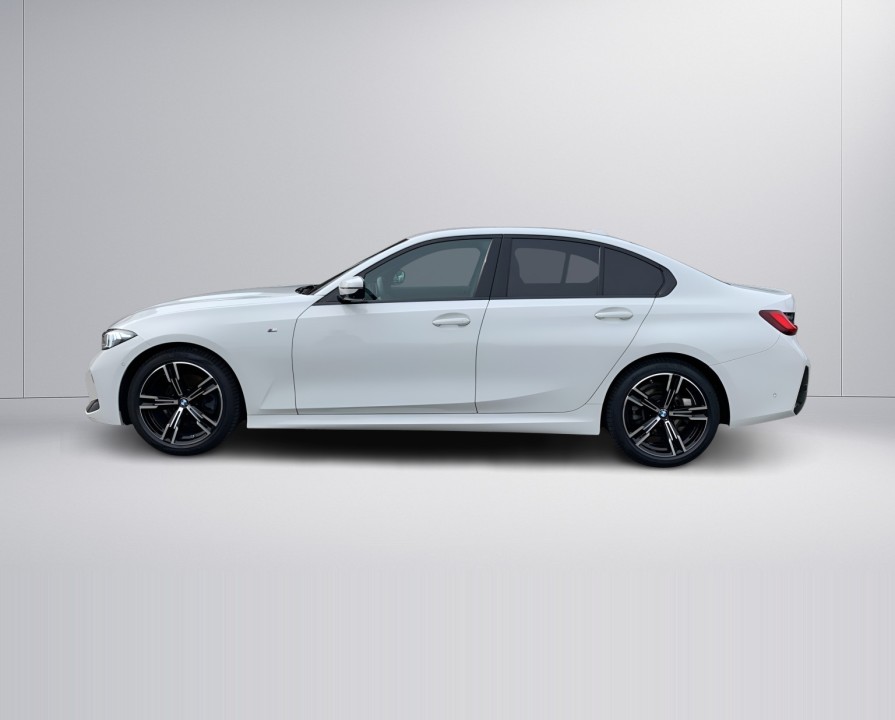 BMW Seria 3 320i (5)