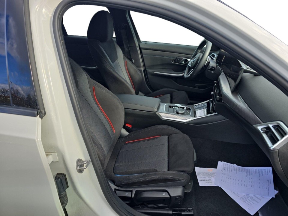 BMW Seria 3 320d - foto 12