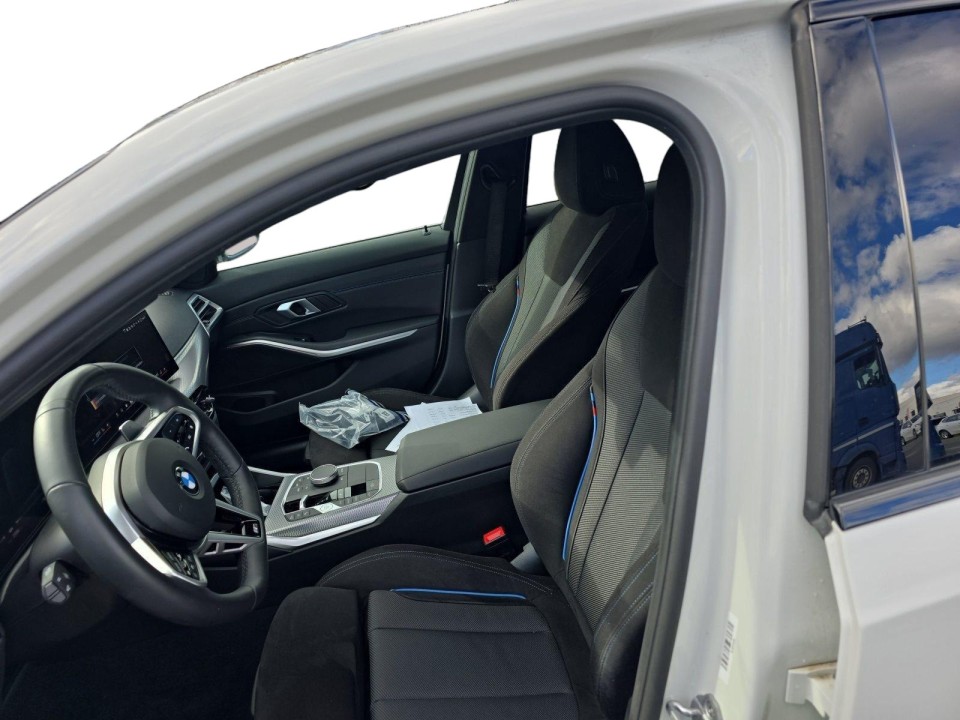 BMW Seria 3 320d - foto 11