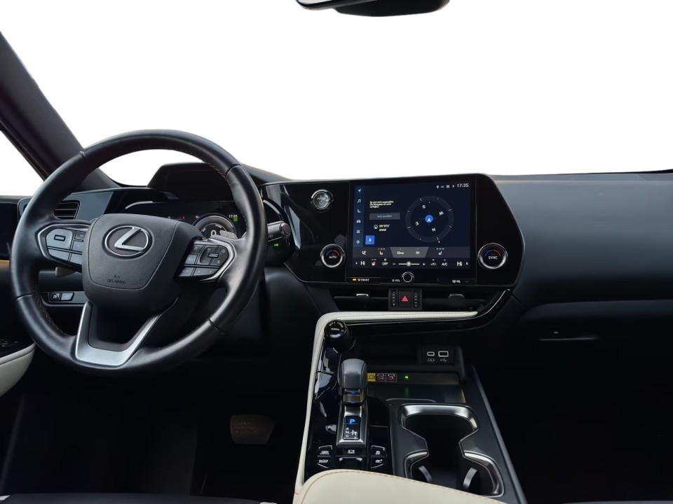 Lexus Seria NX 450h+ - foto 10