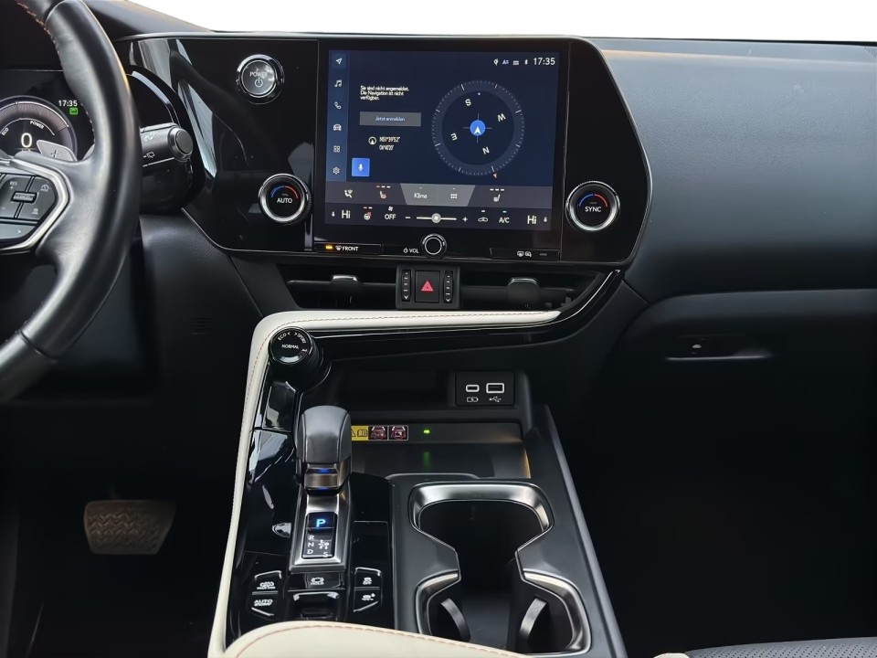 Lexus Seria NX 450h+ - foto 13