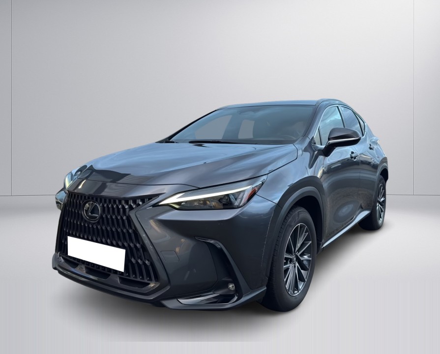Lexus Seria NX 450h+ - foto 7
