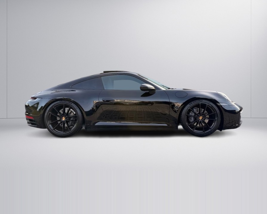 Porsche 911 Carrera (2)