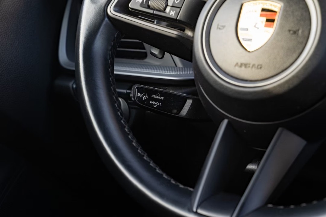 Porsche 911 Carrera 4 - foto 18