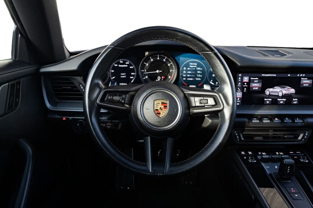 Porsche 911 Carrera 4 - foto 15
