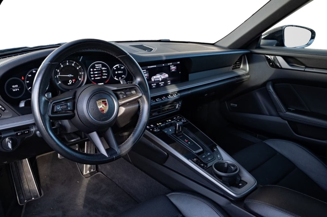 Porsche 911 Carrera 4 - foto 10