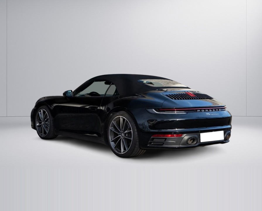 Porsche 911 Carrera 4 - foto 6