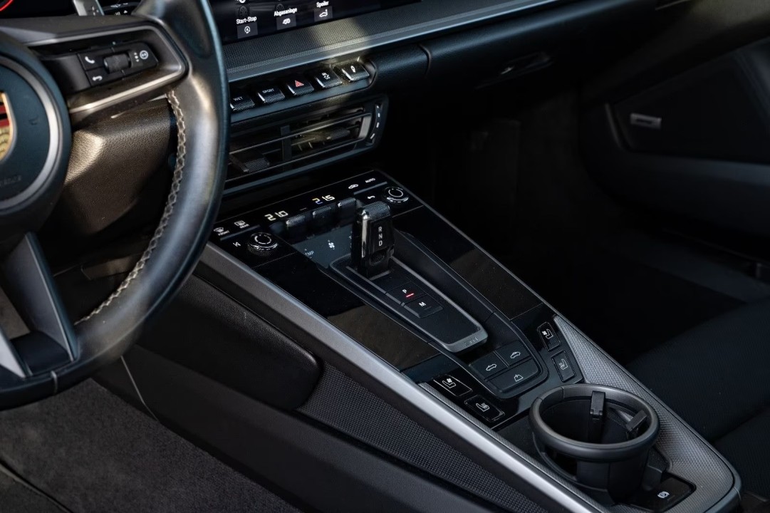 Porsche 911 Carrera 4 - foto 16