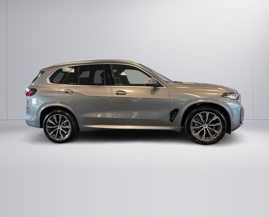 BMW X5 xDrive50e M-Sport (2)