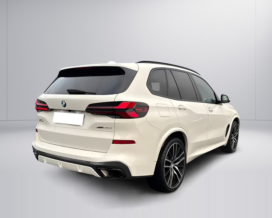 BMW X5 xDrive30d M-Sport (2)