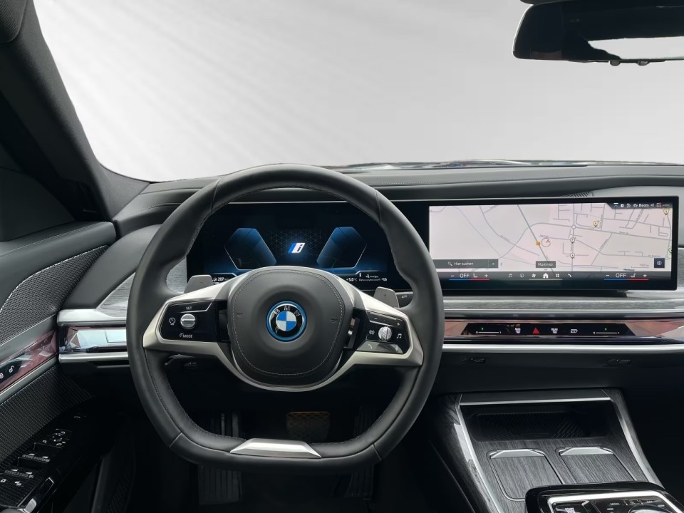 BMW Seria 7 xDrive750e - foto 6