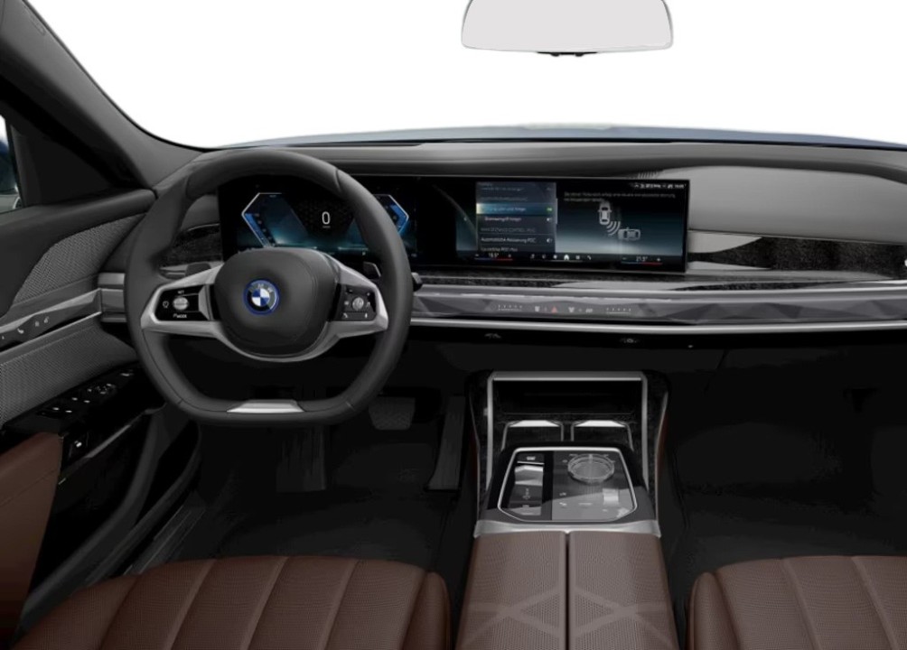 BMW Seria 7 xDrive750e - foto 9