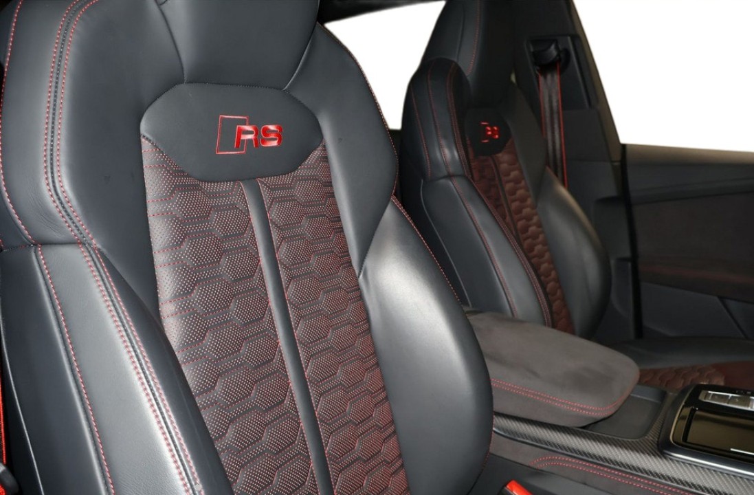 Audi RS Q8 Performance - foto 6