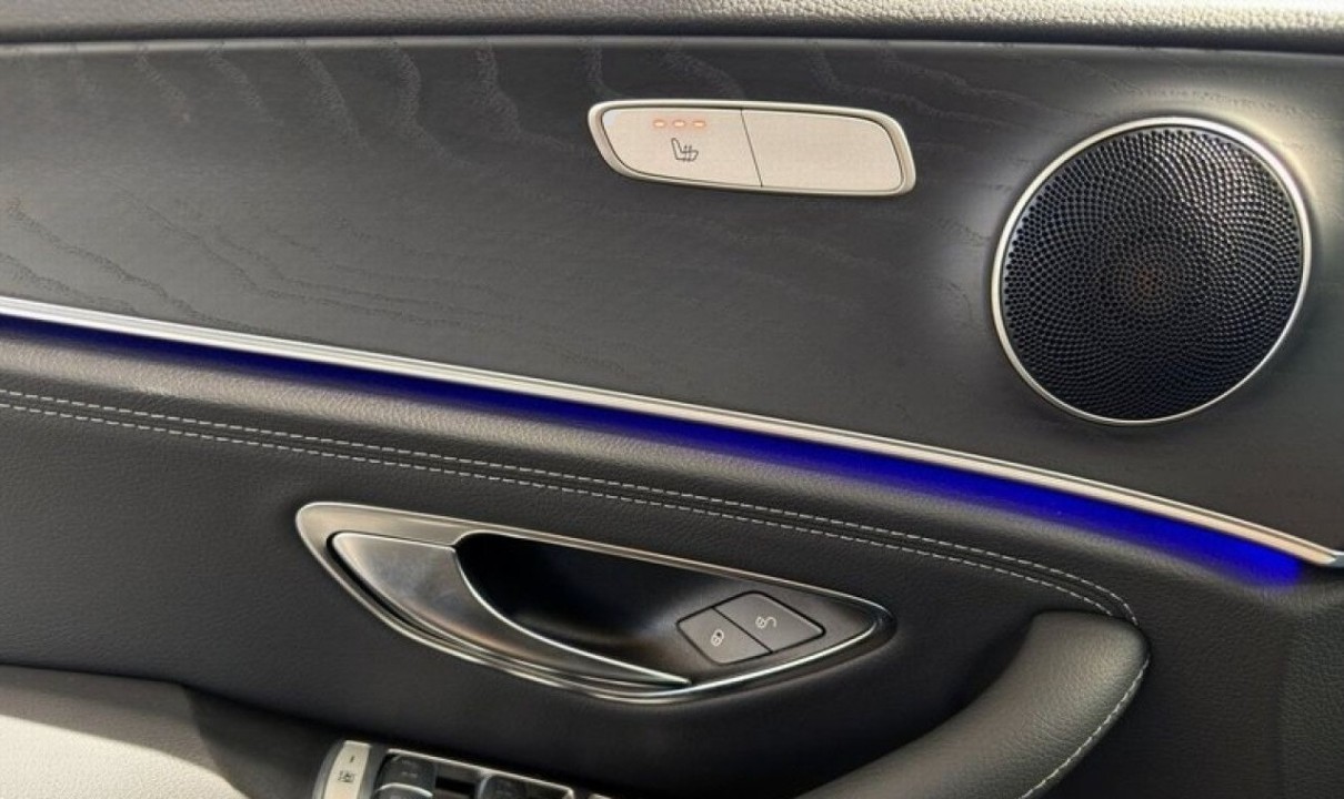 Mercedes-Benz E 220d 4MATIC - foto 13