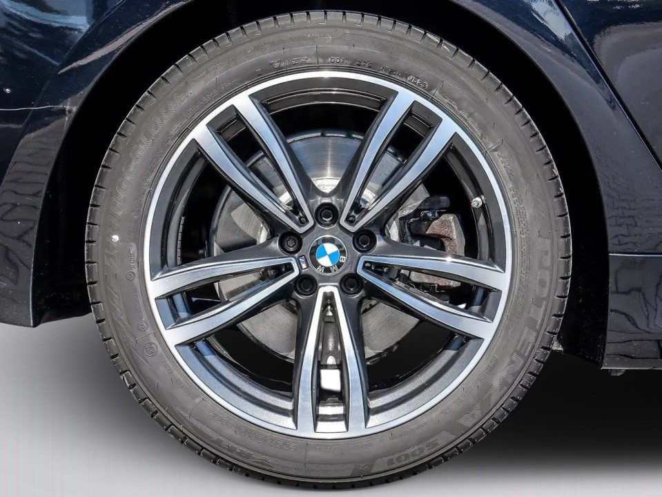 BMW Seria 7 740d xDrive M Sport - foto 15