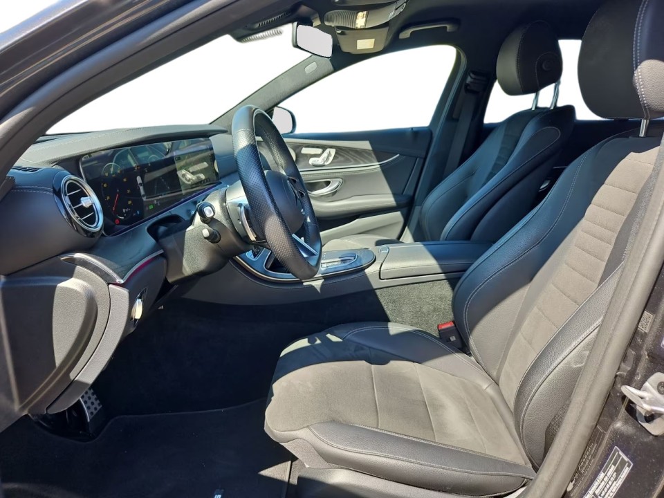 Mercedes-Benz E 220d 4MATIC AMG (5)