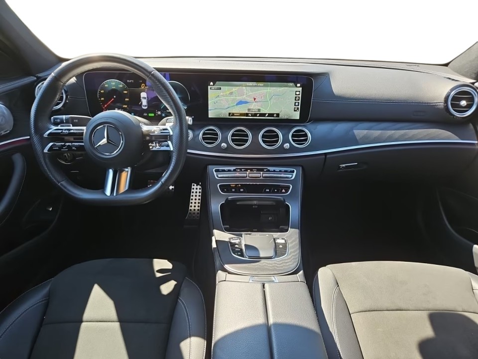 Mercedes-Benz E 220d 4MATIC AMG - foto 7