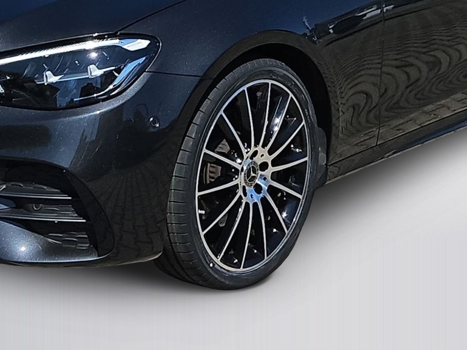 Mercedes-Benz E 220d 4MATIC AMG - foto 19