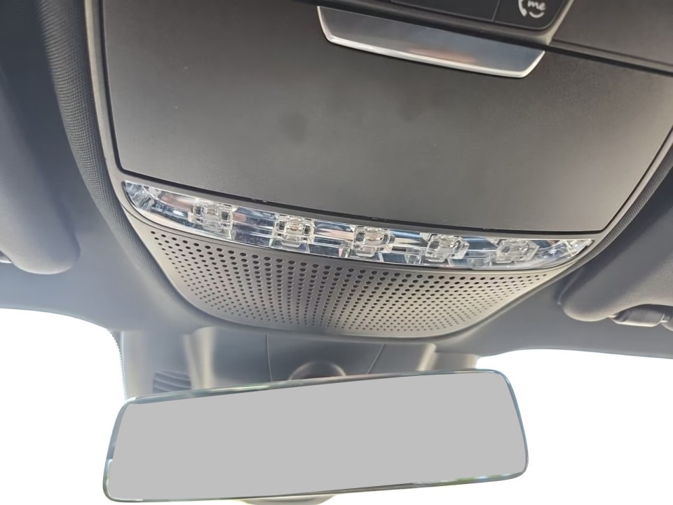 Mercedes-Benz E 220d 4MATIC AMG - foto 15