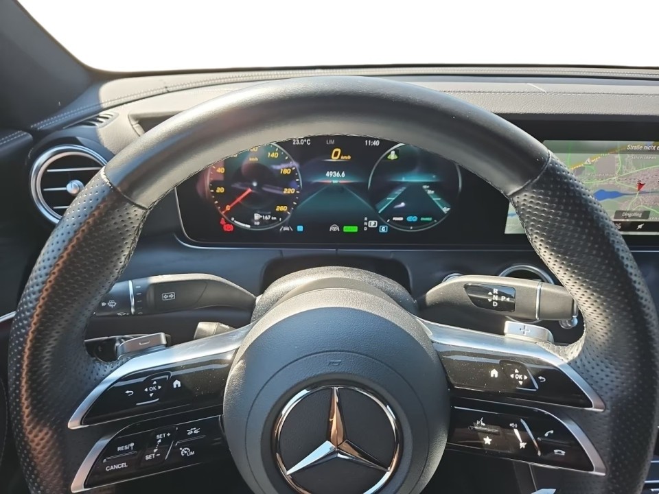 Mercedes-Benz E 220d 4MATIC AMG - foto 8