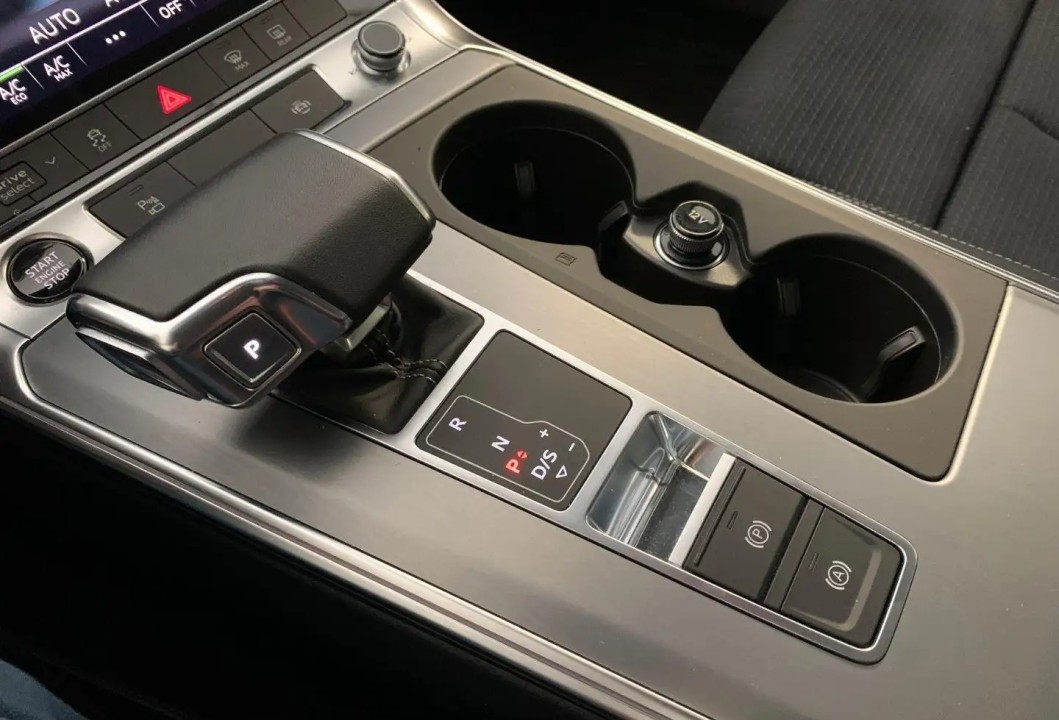 Audi A6 55 TFSIe S line - foto 8
