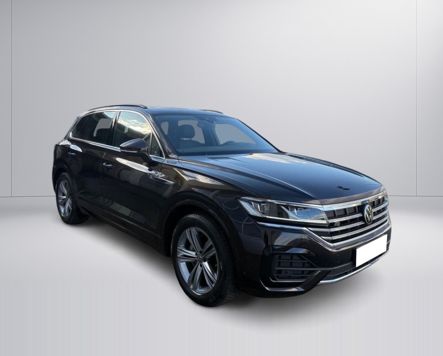 Volkswagen Touareg R-Line (2)