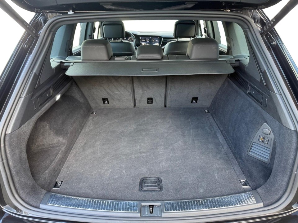 Volkswagen Touareg R-Line - foto 16