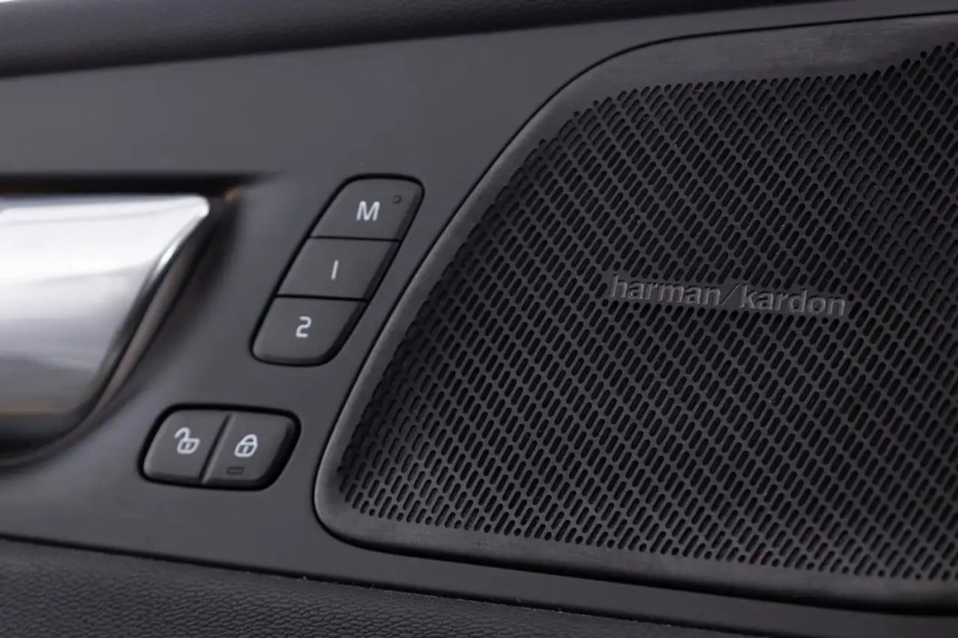Volvo XC 60 T6 - foto 35