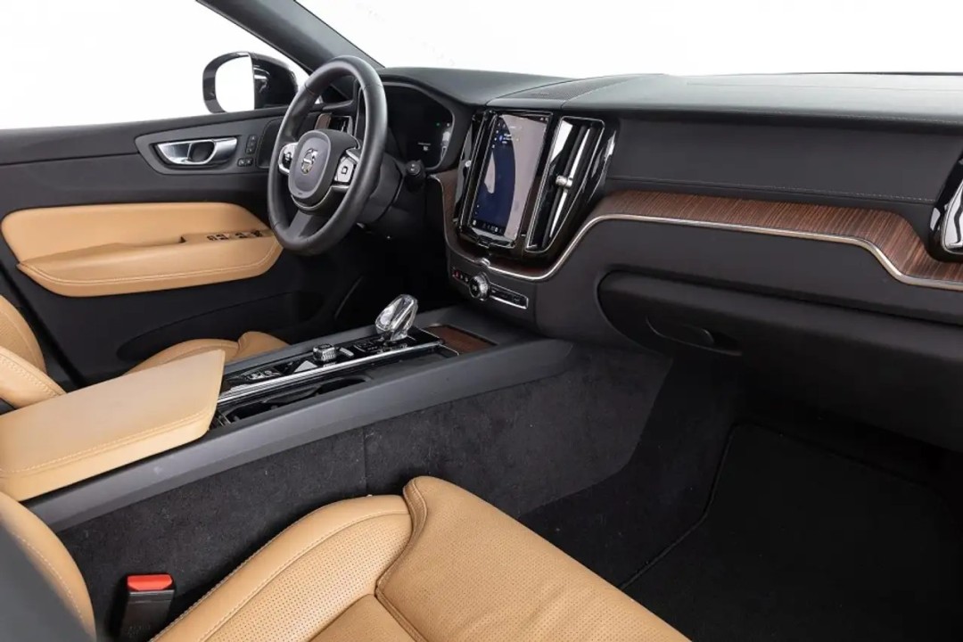 Volvo XC 60 T6 - foto 6