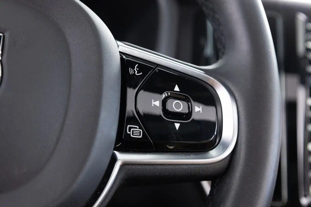 Volvo XC 60 T6 - foto 9