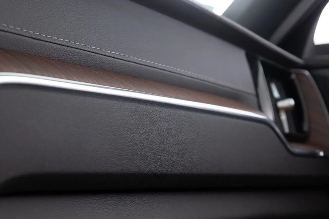 Volvo XC 60 T6 - foto 31