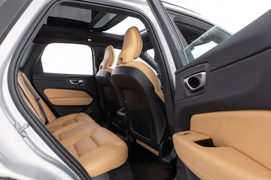 Volvo XC 60 T6 - foto 29