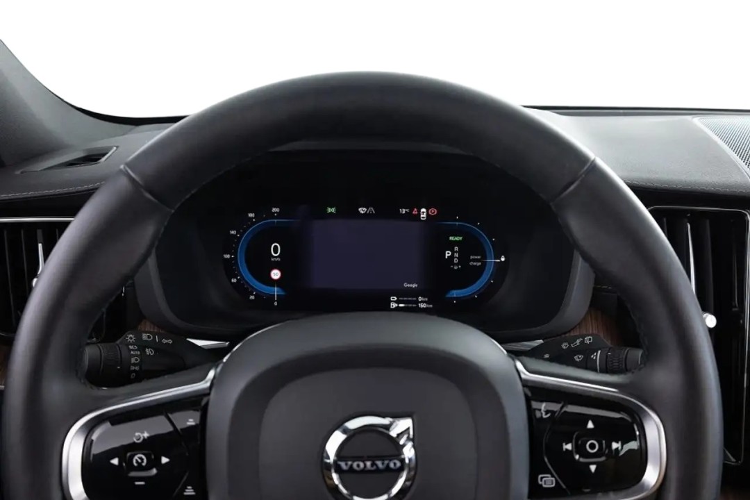 Volvo XC 60 T6 (4)